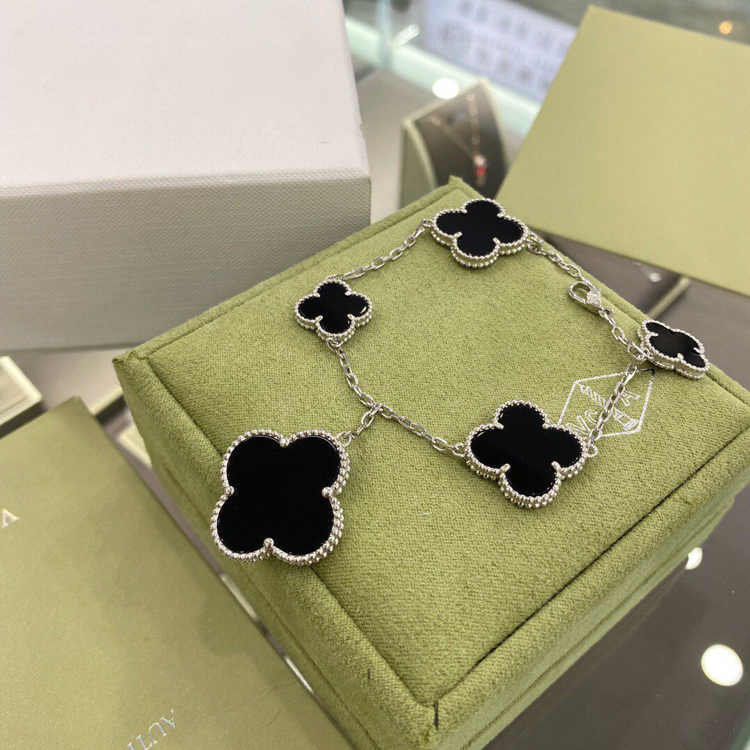 VCA CLOVER 5 MOTIFS SIVLER ONYX BRACELET