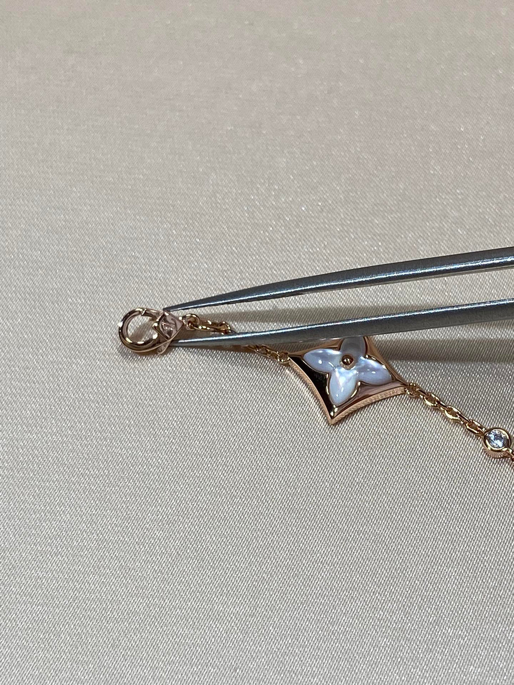 LOUIS VUITTON STAR 4 MOTIF MOP DIAMOND PINK GOLD BRACELET