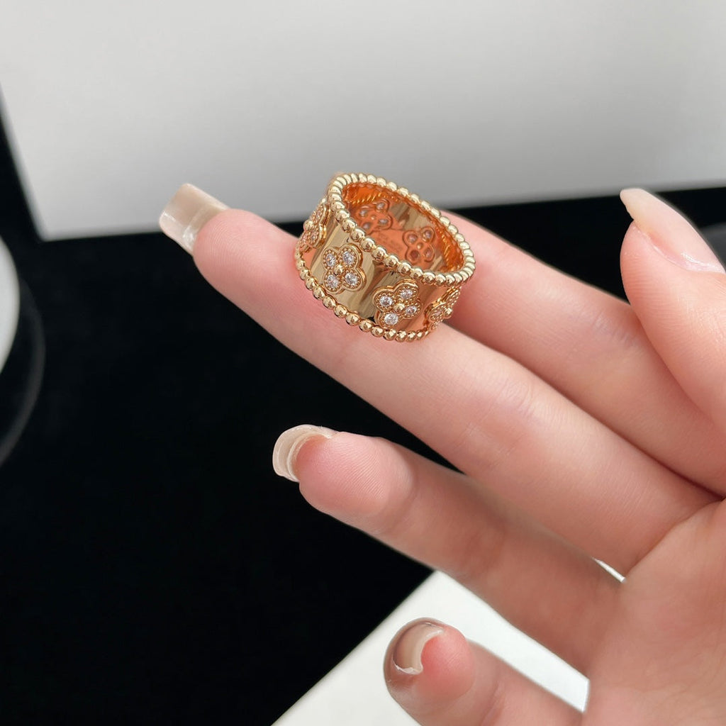 VCA PERLEE DIAMOND LARGE RING